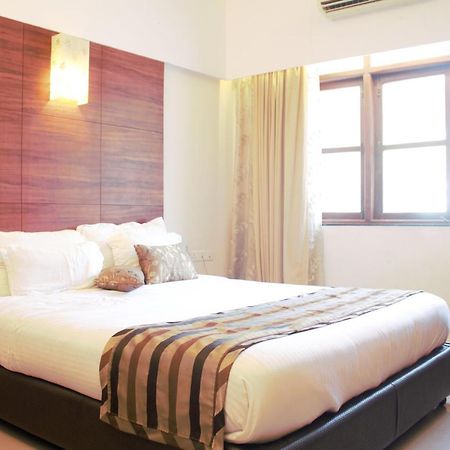 Hotel Park Plaza Panaji Exterior photo